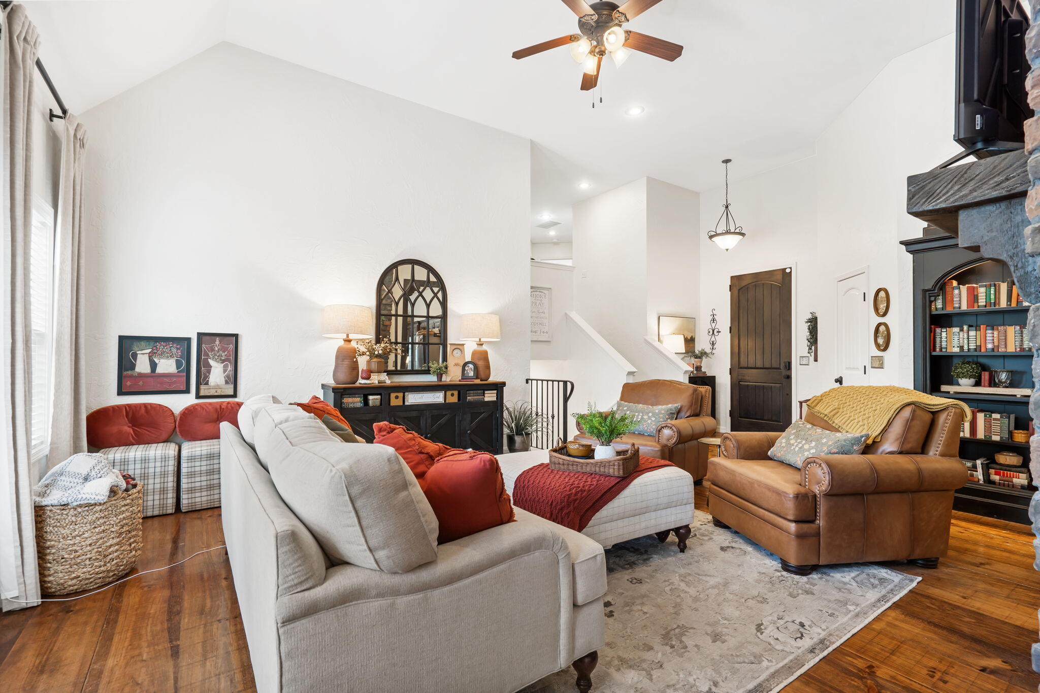 409 W Landsdowne Drive