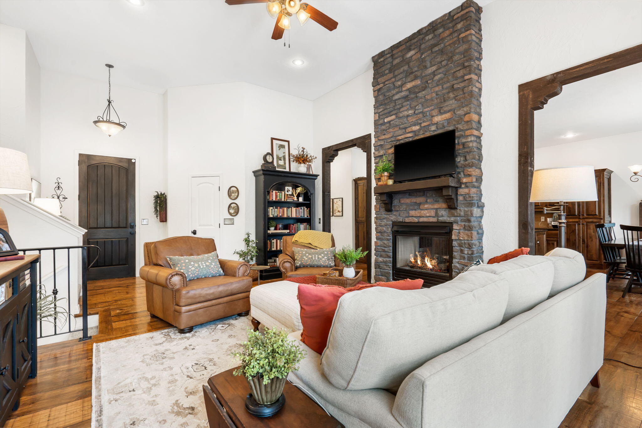 409 W Landsdowne Drive