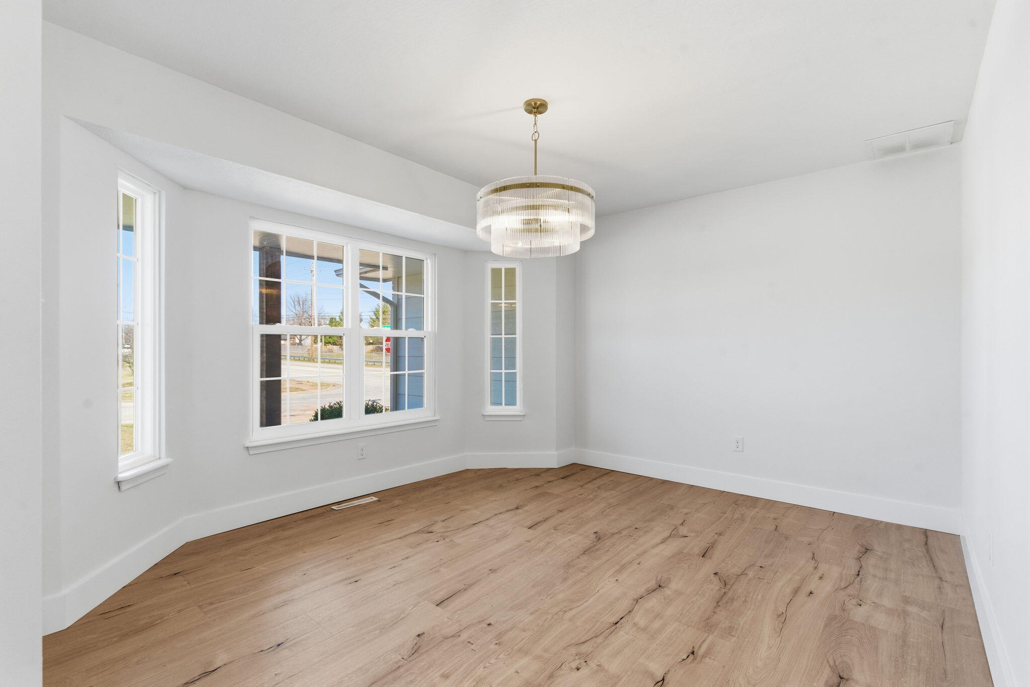 1160 E Highpoint Street