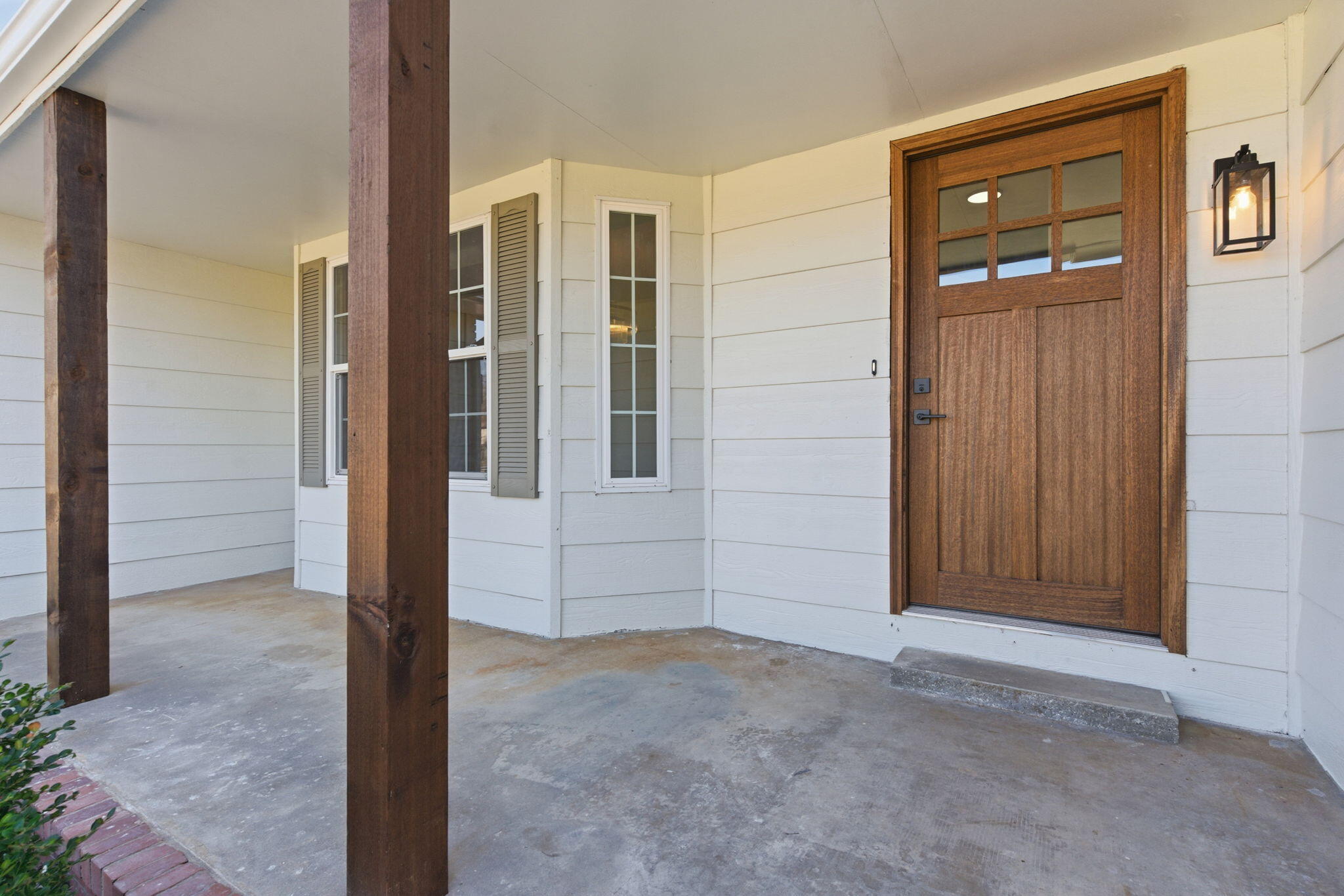 1160 E Highpoint Street