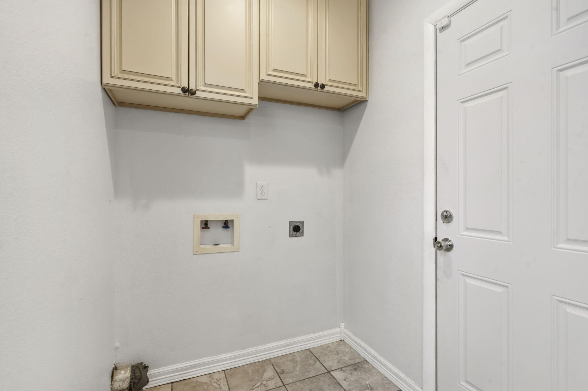 3231 S Parkhill Avenue