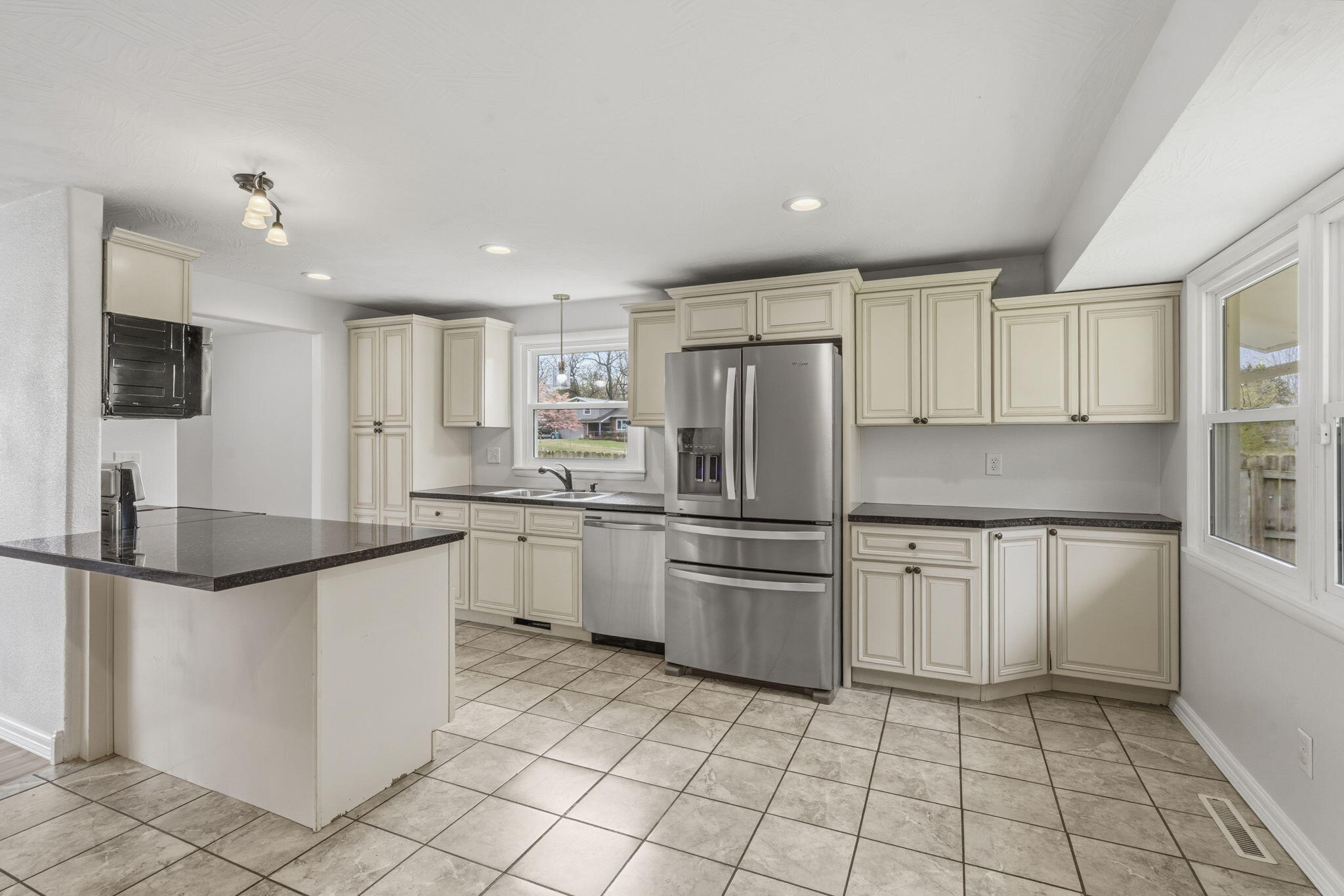 3231 S Parkhill Avenue