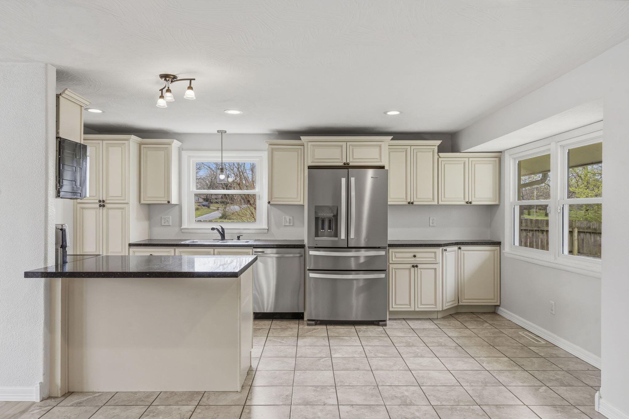 3231 S Parkhill Avenue