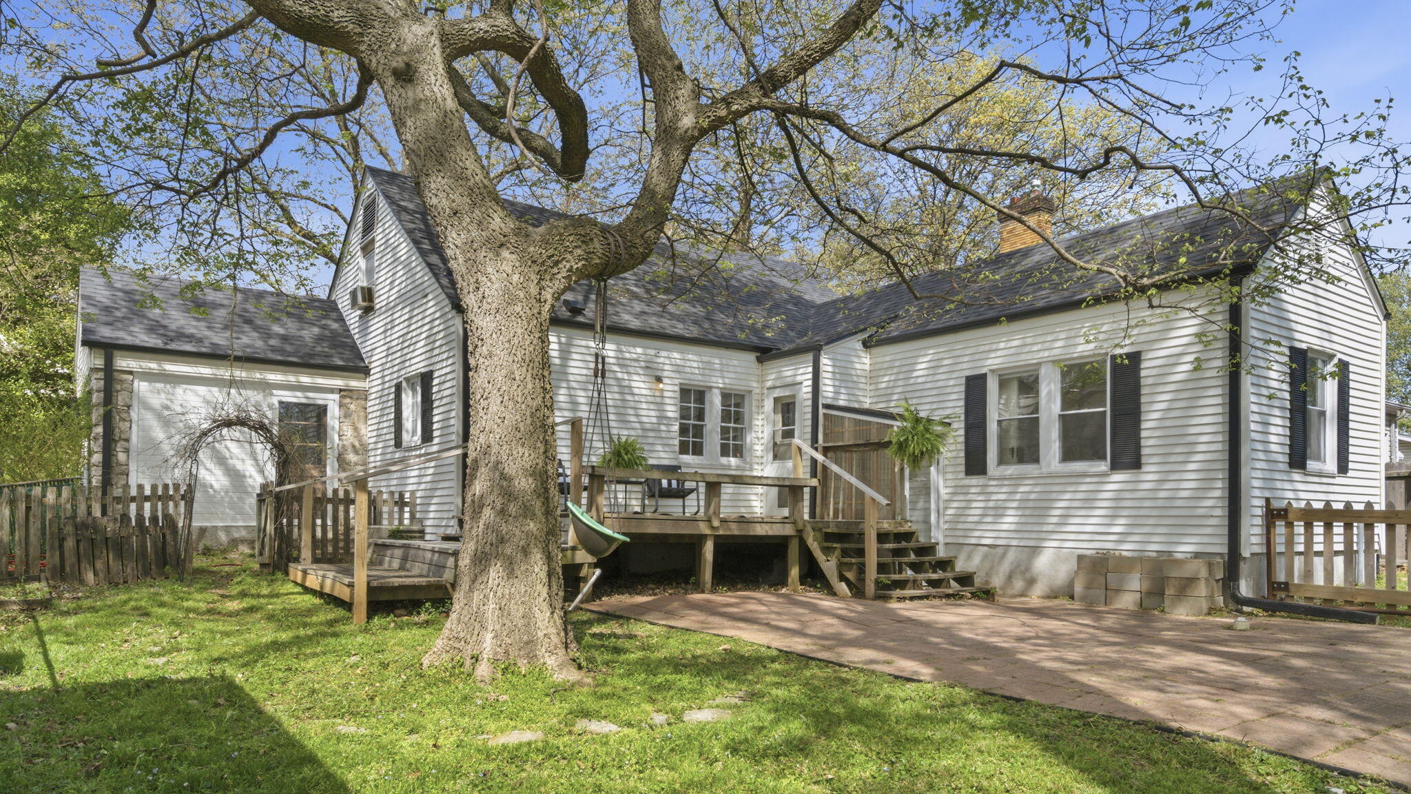 1516 S Kimbrough Avenue