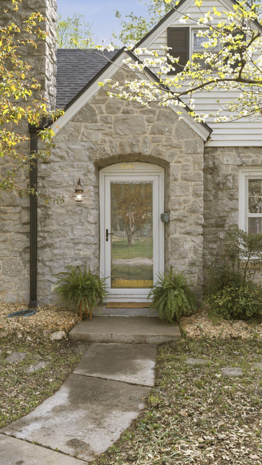 1516 S Kimbrough Avenue