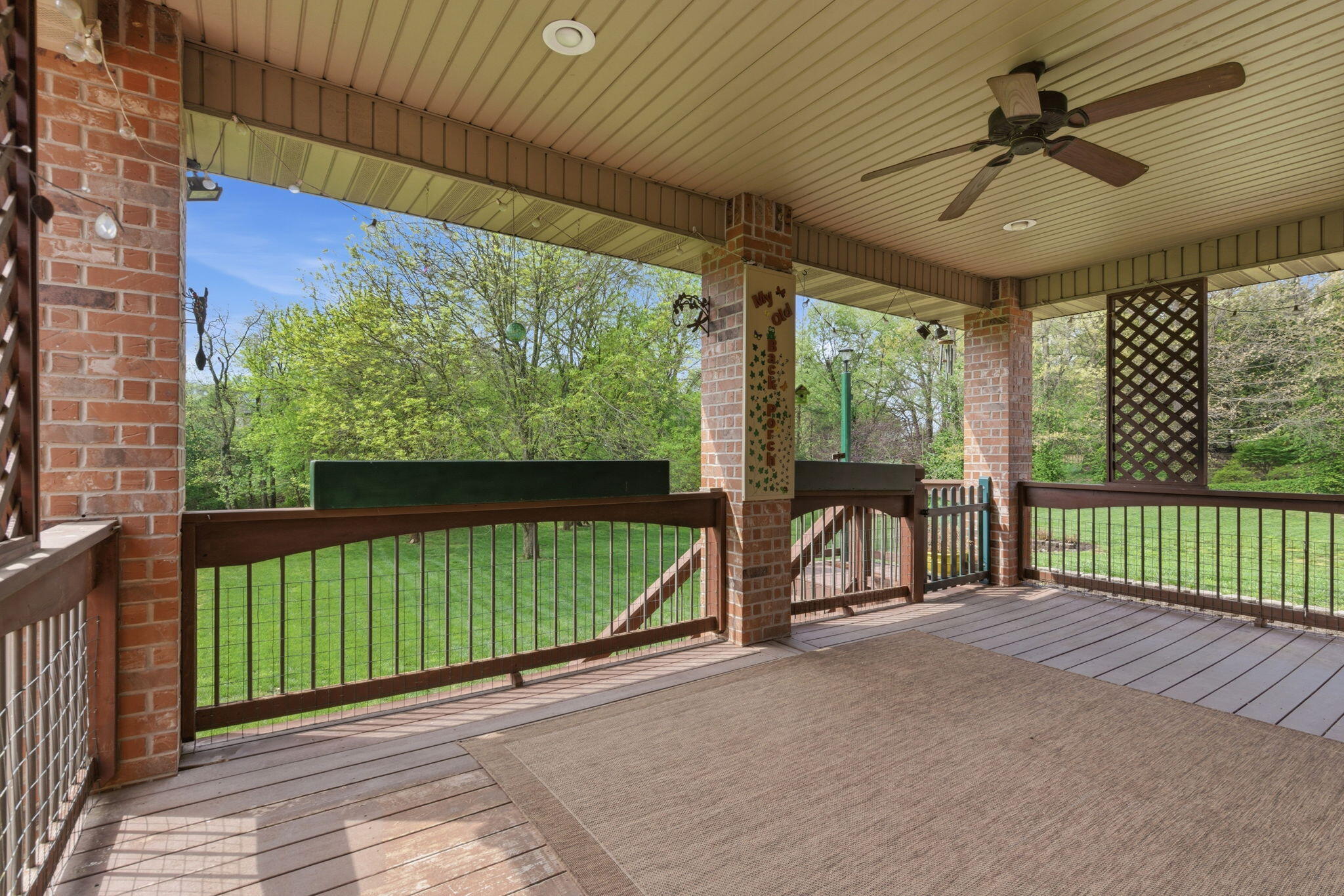 4202 Buttonwood Drive
