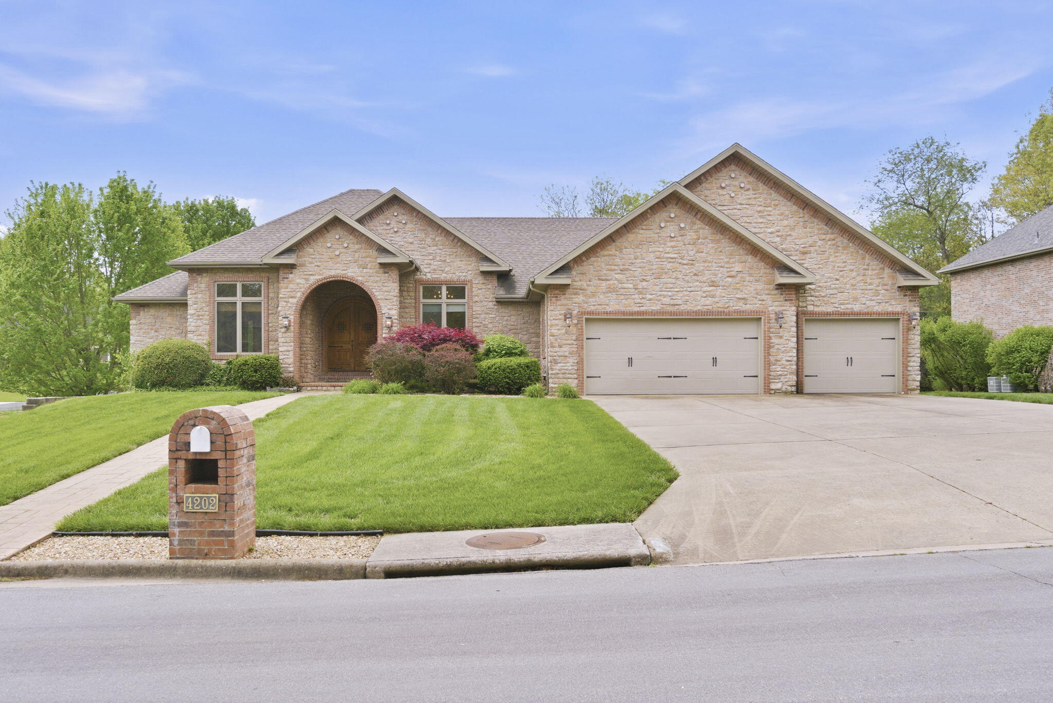 4202 Buttonwood Drive