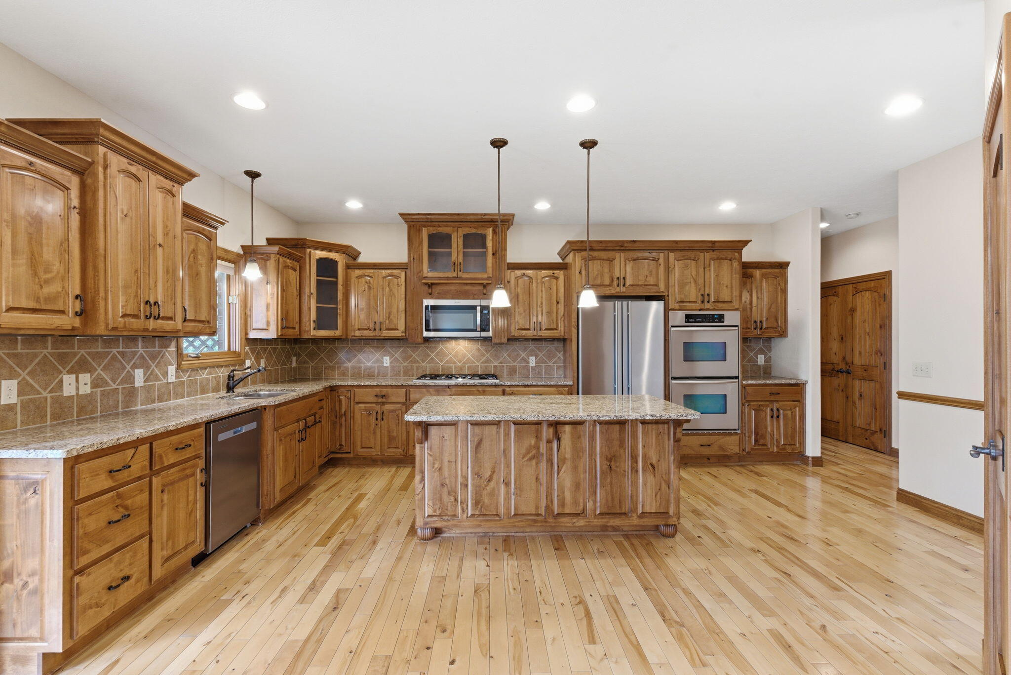 4202 Buttonwood Drive