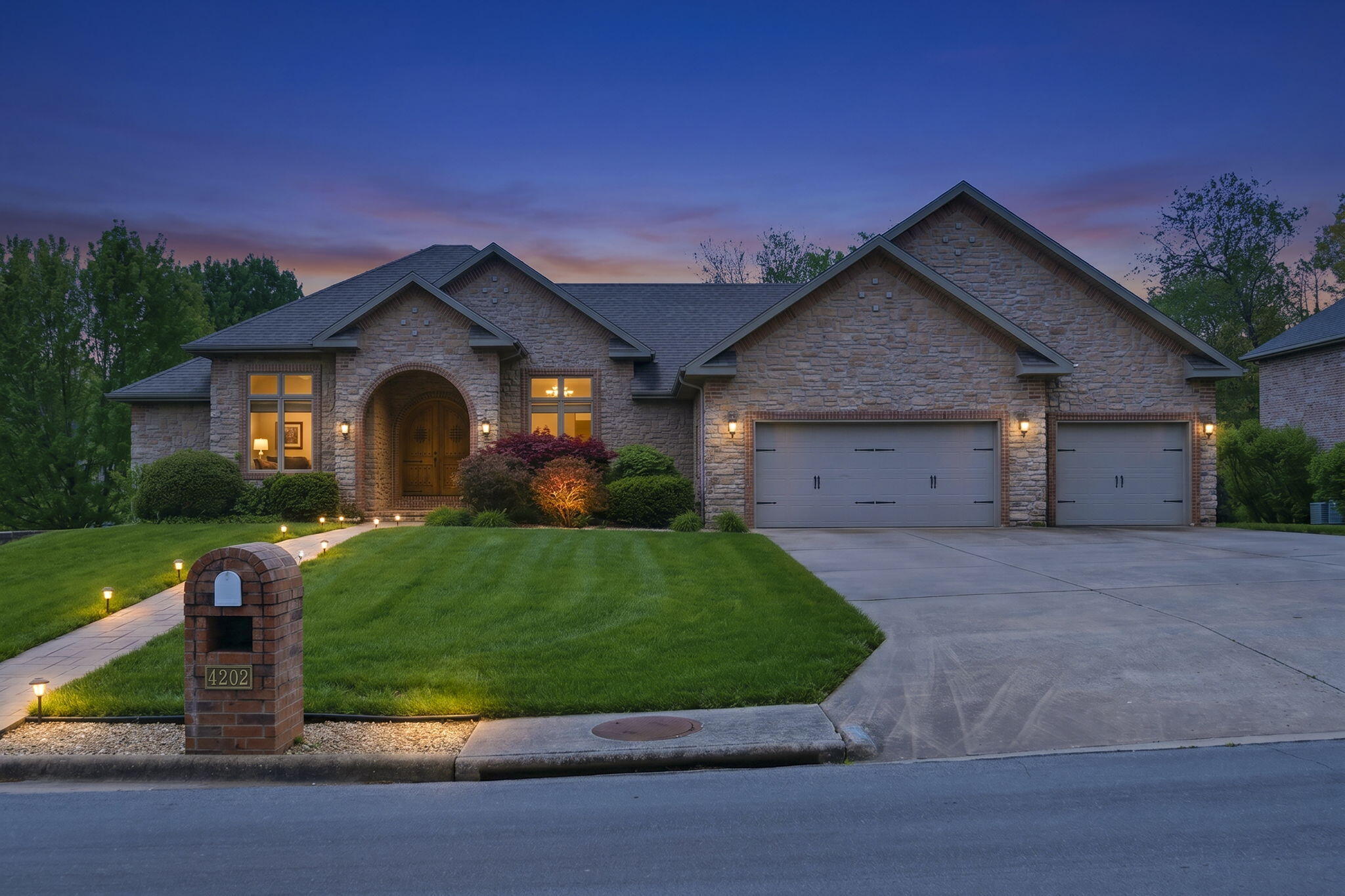 4202 Buttonwood Drive
