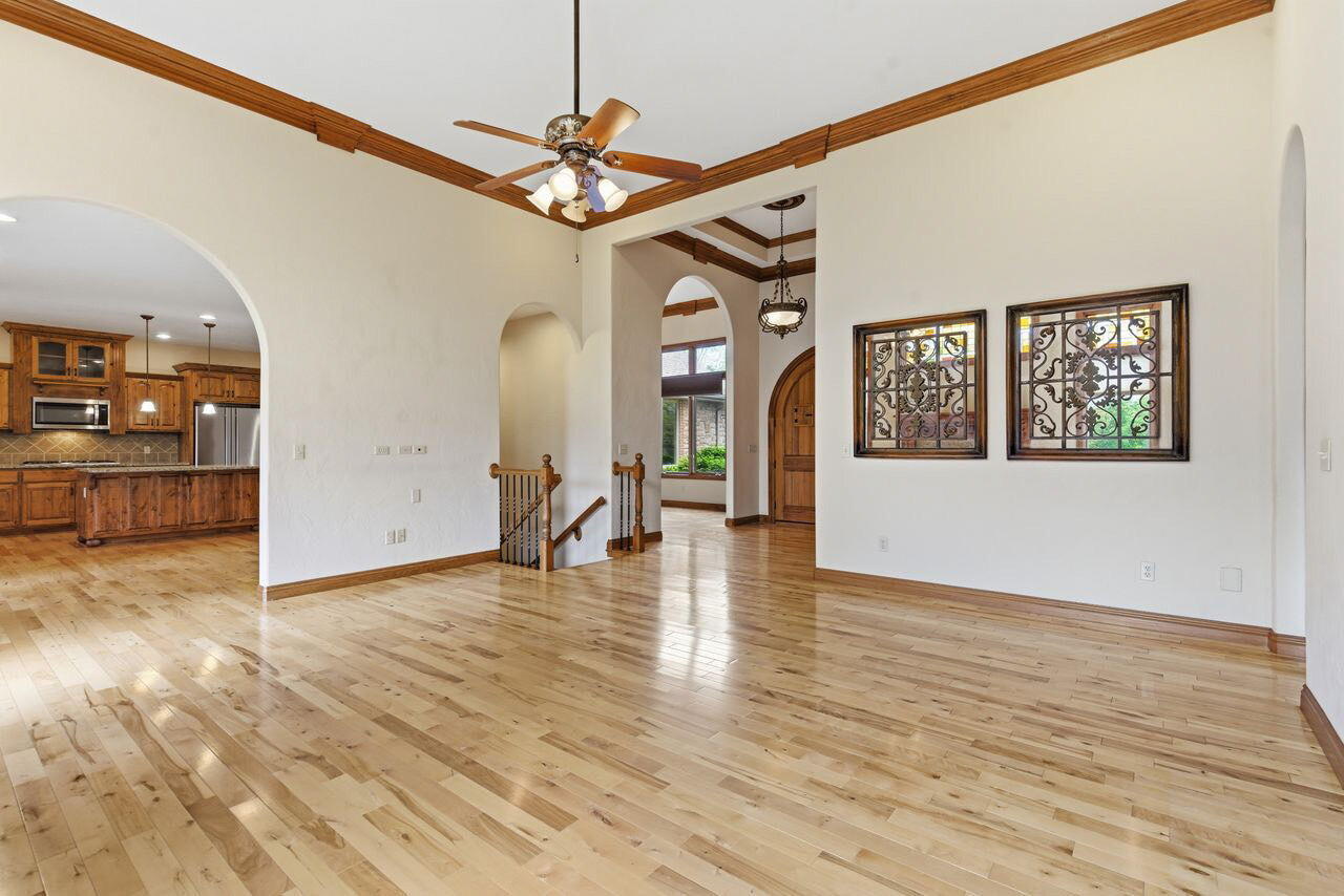 4202 Buttonwood Drive