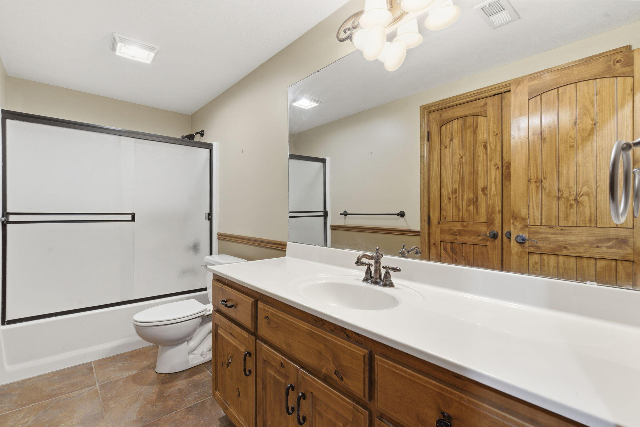4202 Buttonwood Drive