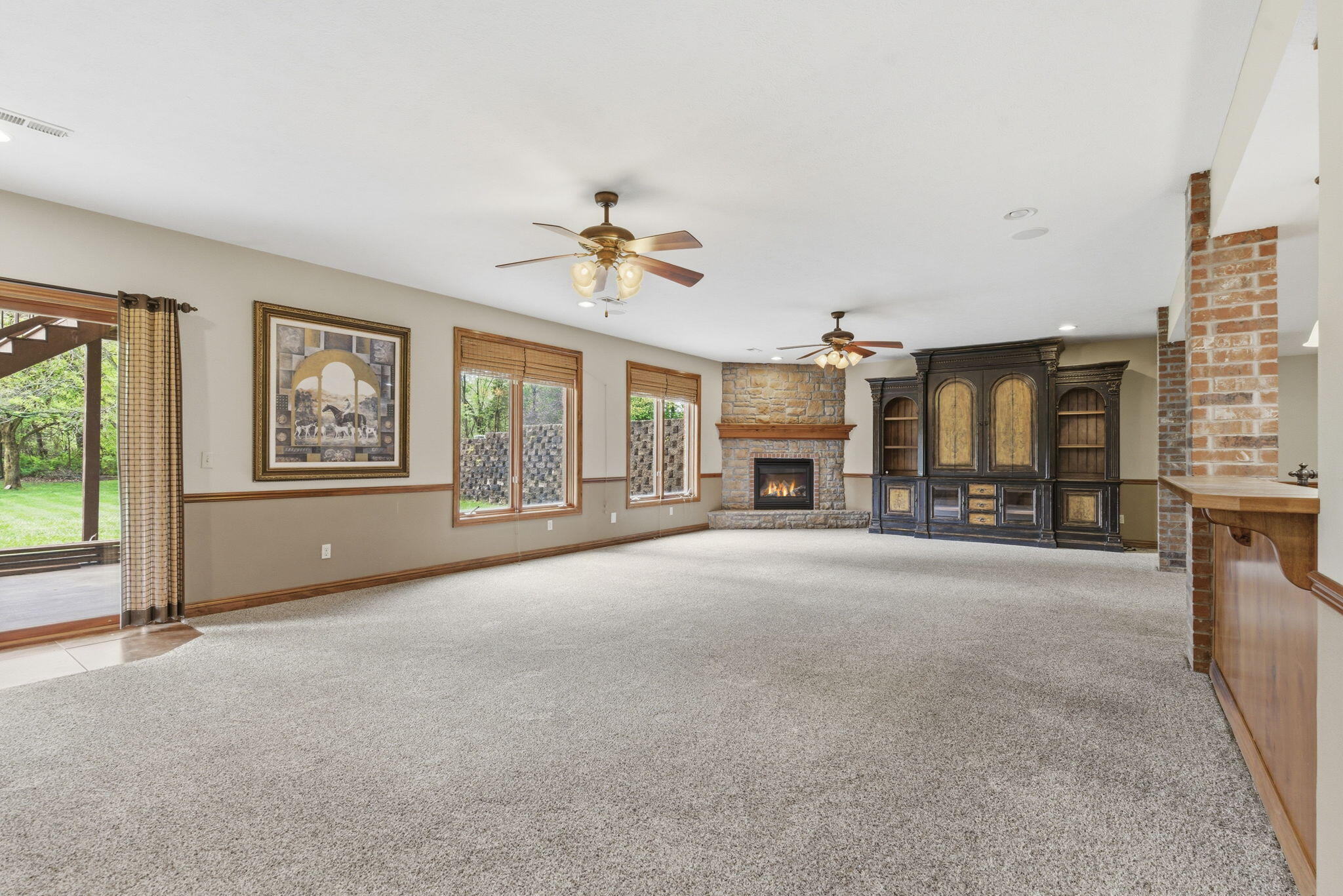 4202 Buttonwood Drive