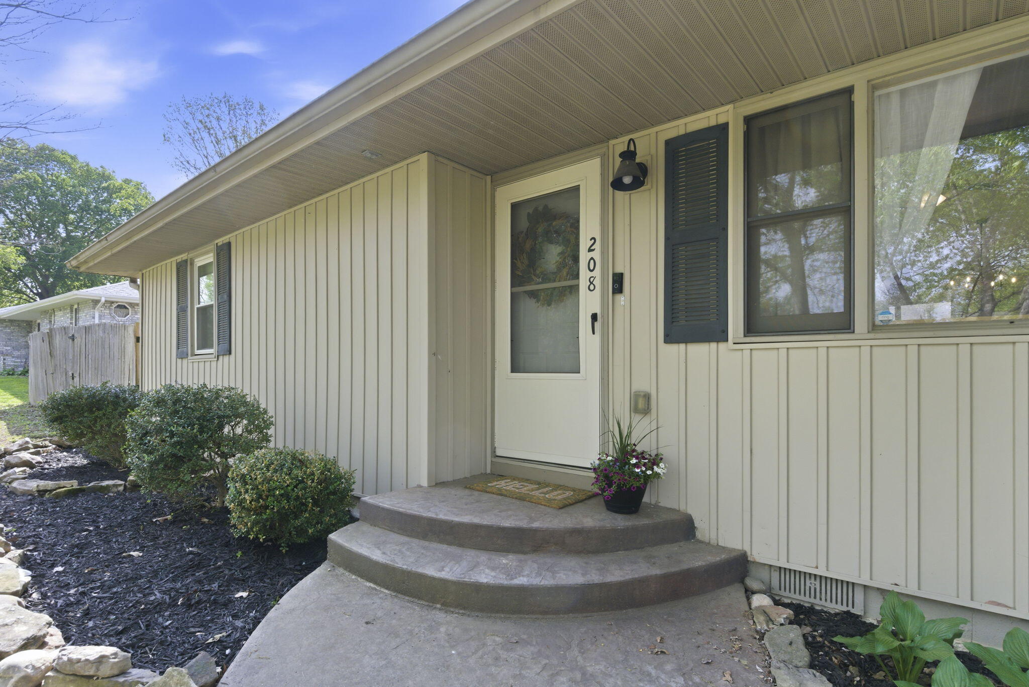 208 W Maple Street