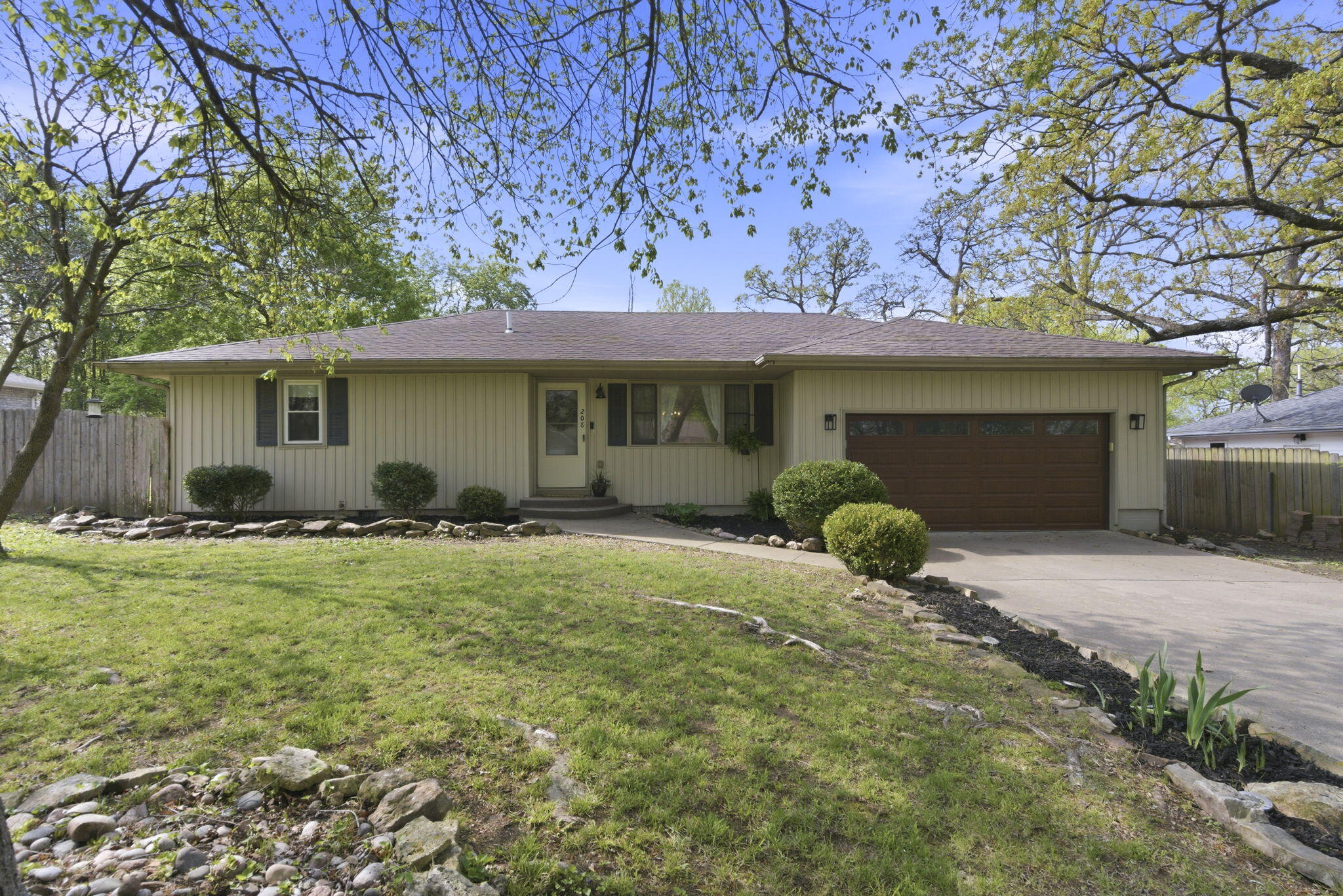 208 W Maple Street