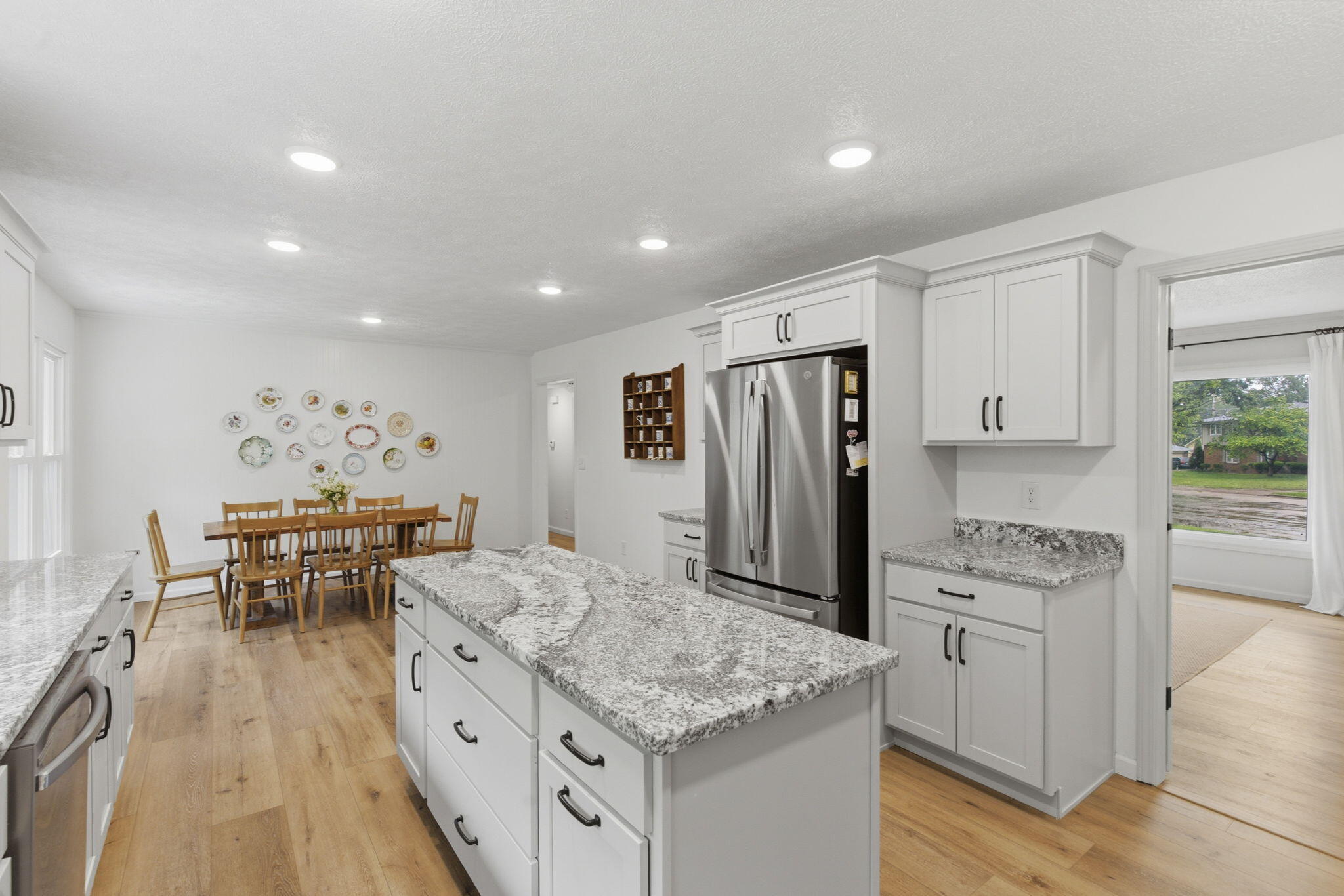 3312 S Graystone Place