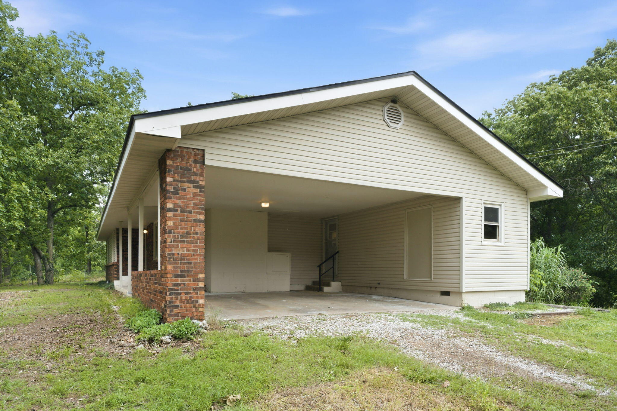 18555 State Highway 32