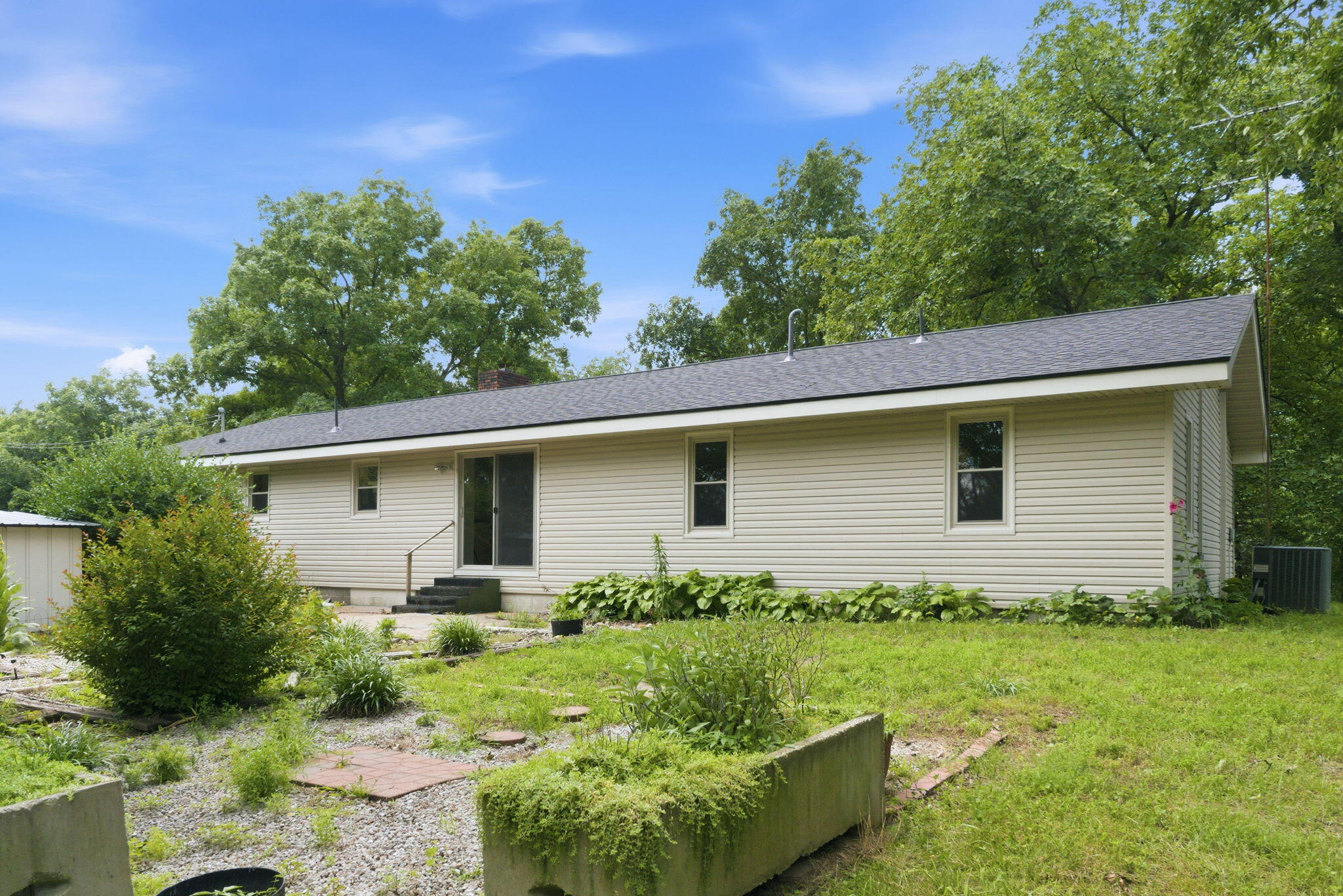 18555 State Highway 32