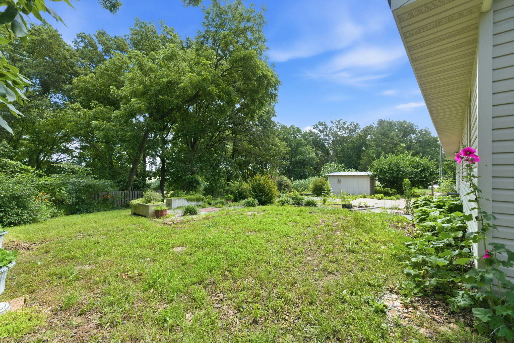 18555 State Highway 32