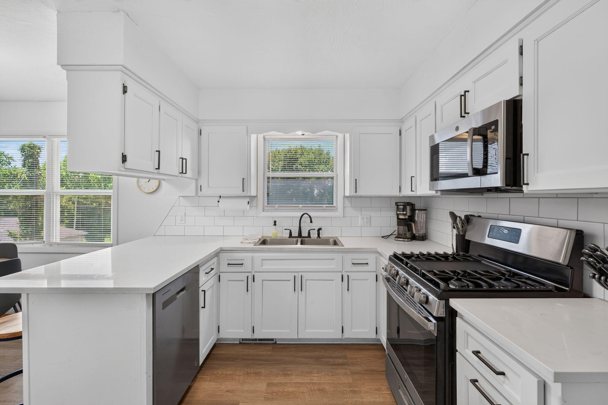 609 S 6th Street