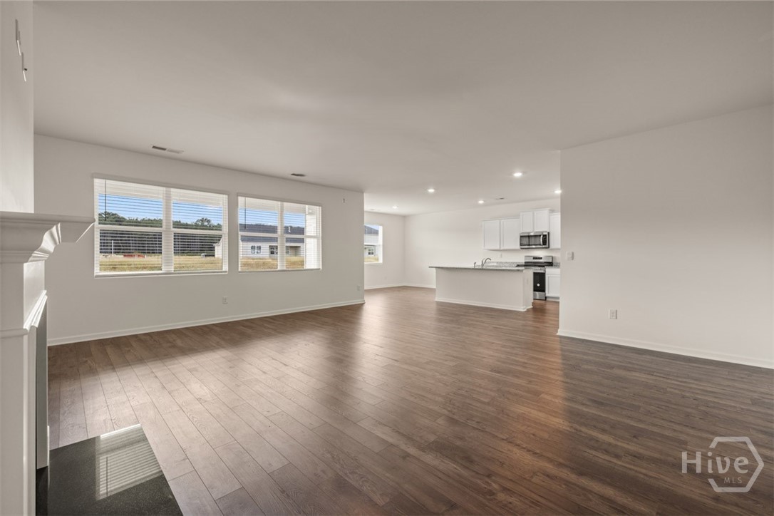 198 Daurian Drive