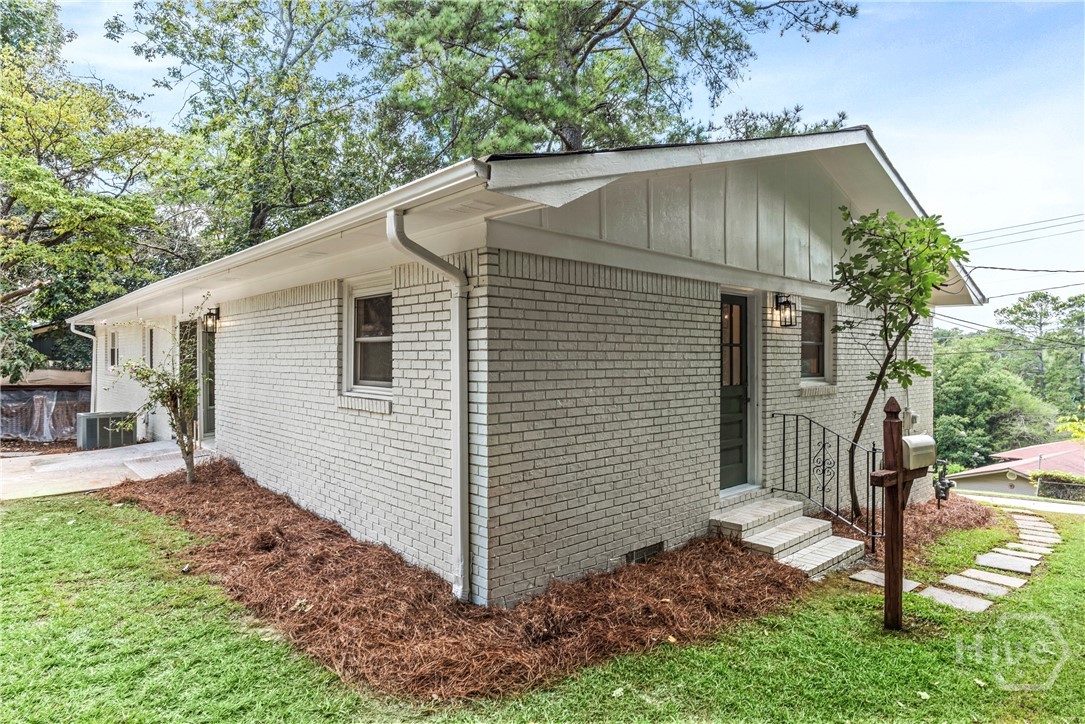 210 Valleybrook Drive