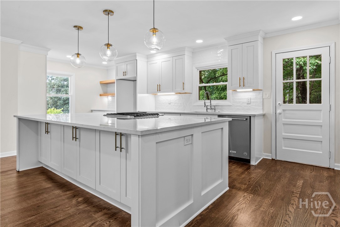 210 Valleybrook Drive