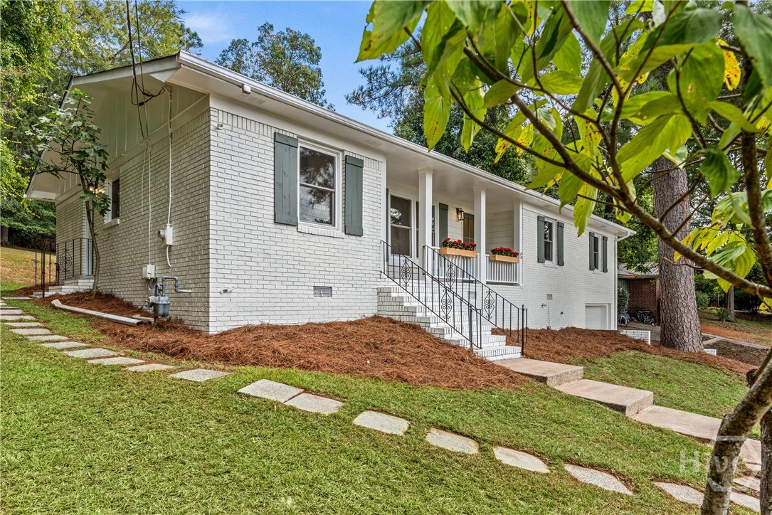 210 Valleybrook Drive