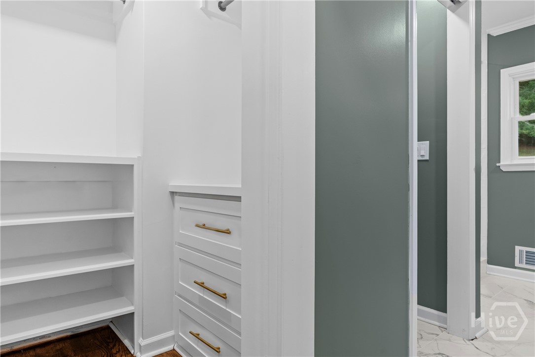 210 Valleybrook Drive