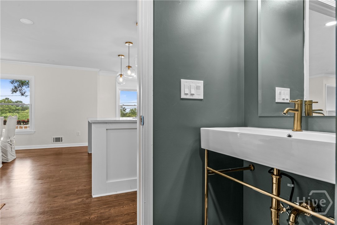 210 Valleybrook Drive