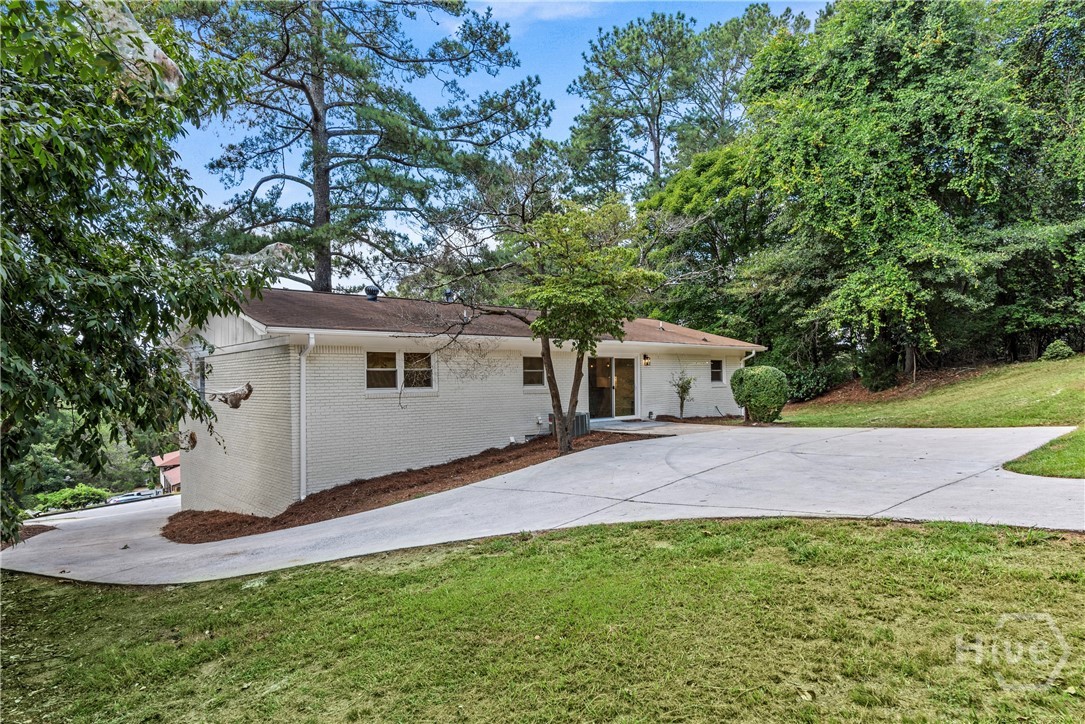 210 Valleybrook Drive