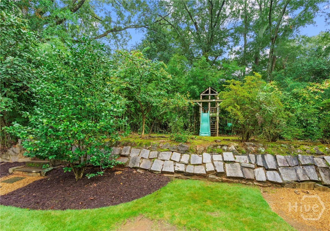 275 Westview Drive