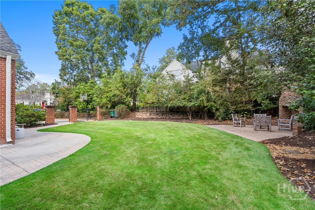 275 Westview Drive