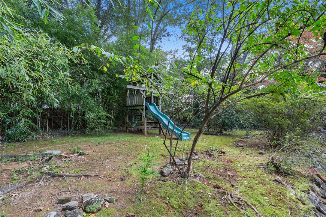 275 Westview Drive