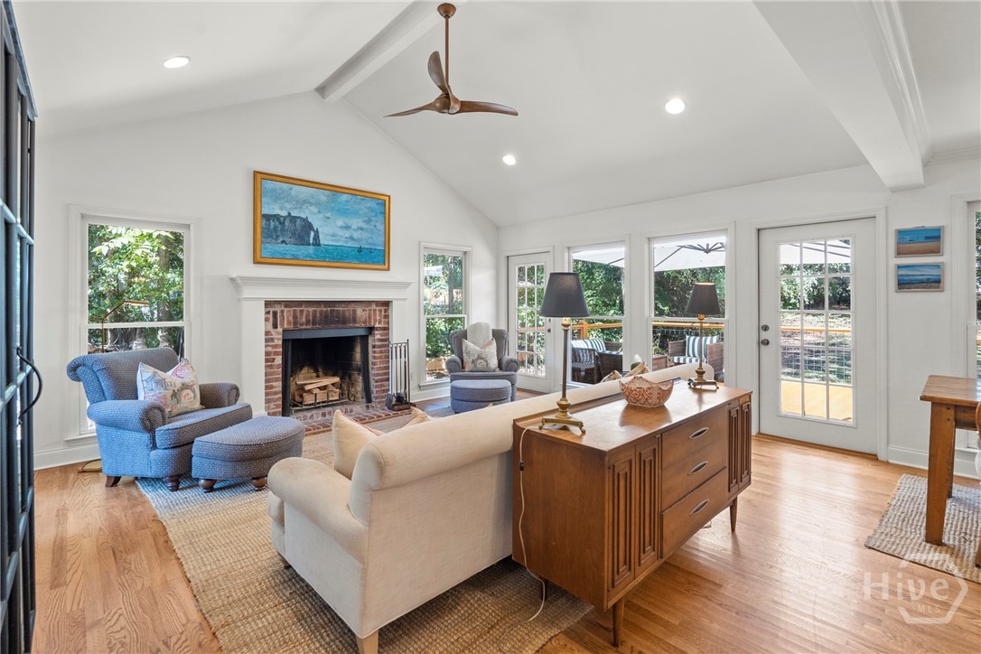 410 Sunset Drive