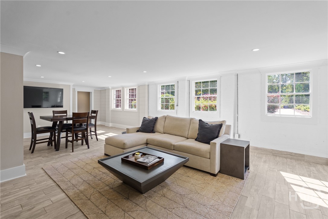 169 Fortson Circle