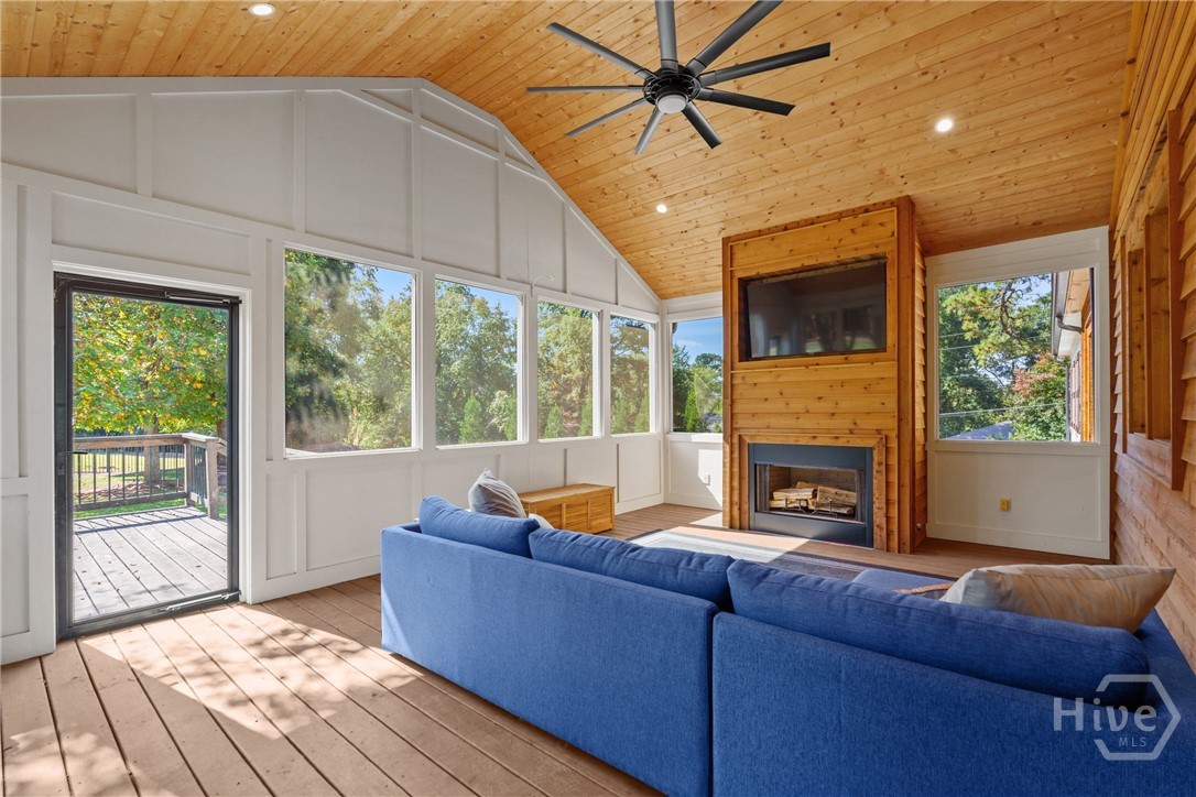 169 Fortson Circle