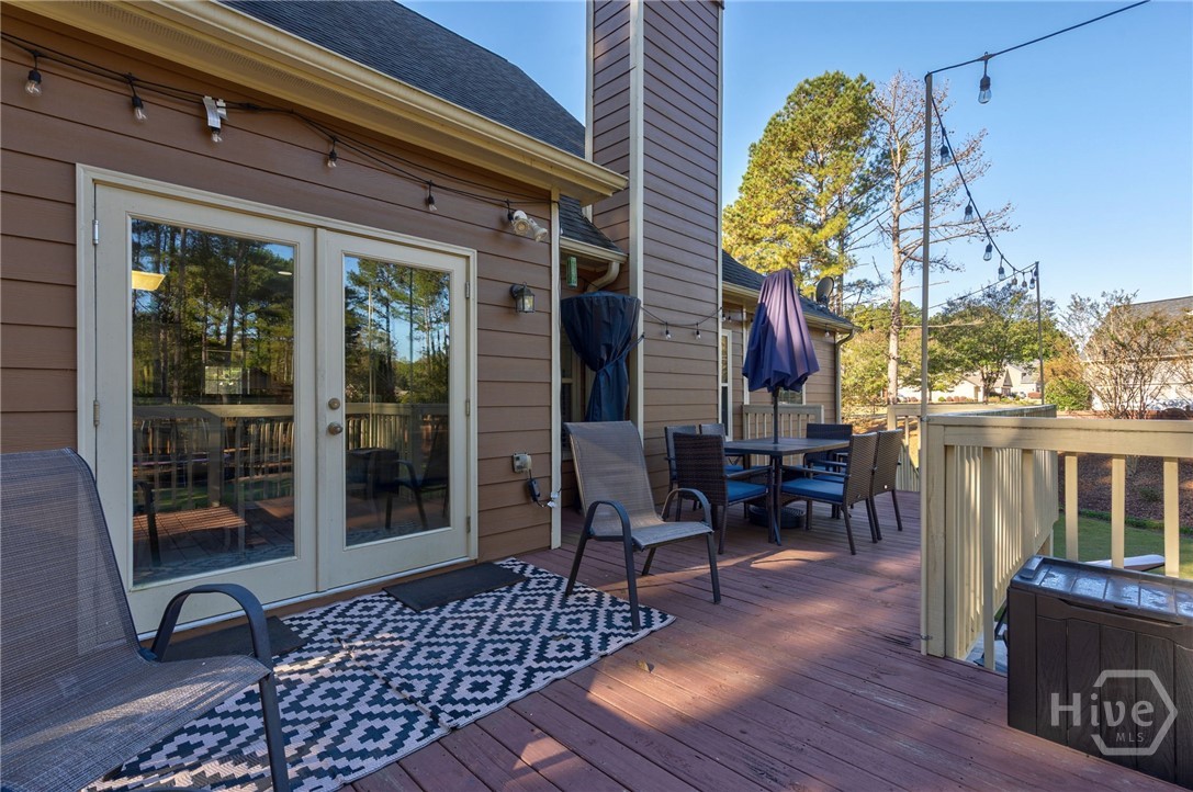 1537 Lakeland Drive