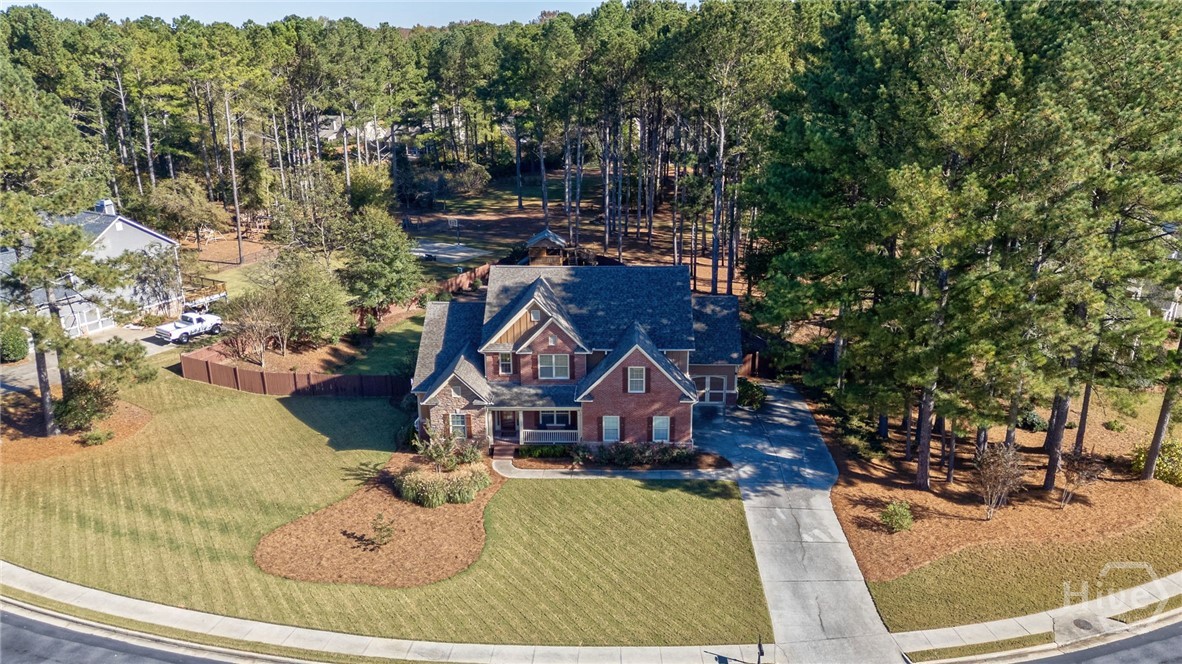 1537 Lakeland Drive