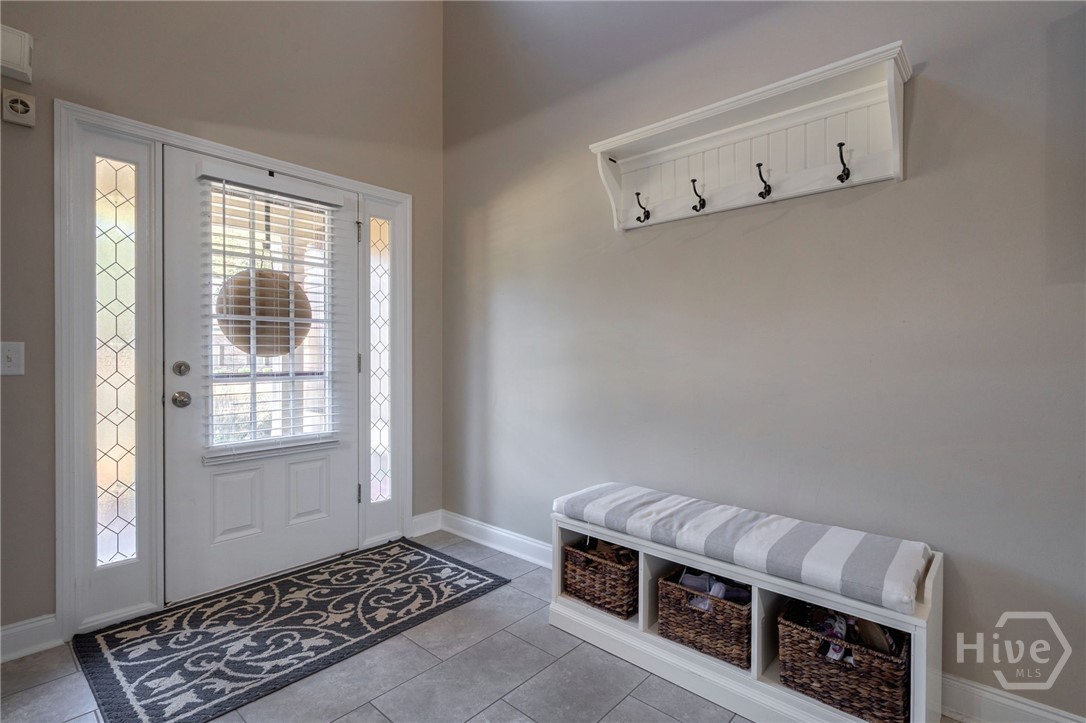 1537 Lakeland Drive