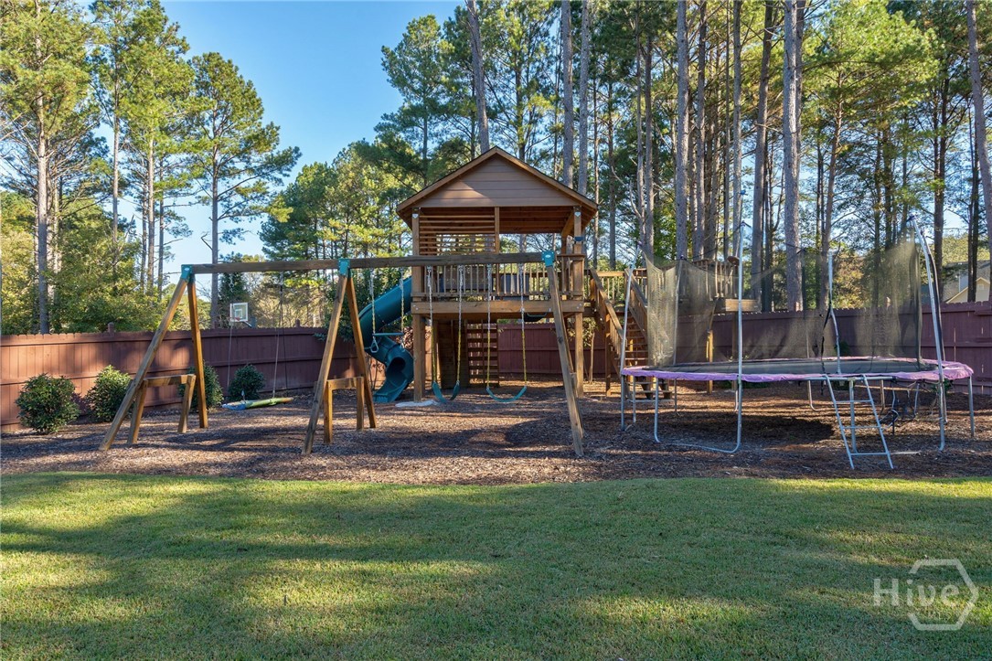 1537 Lakeland Drive