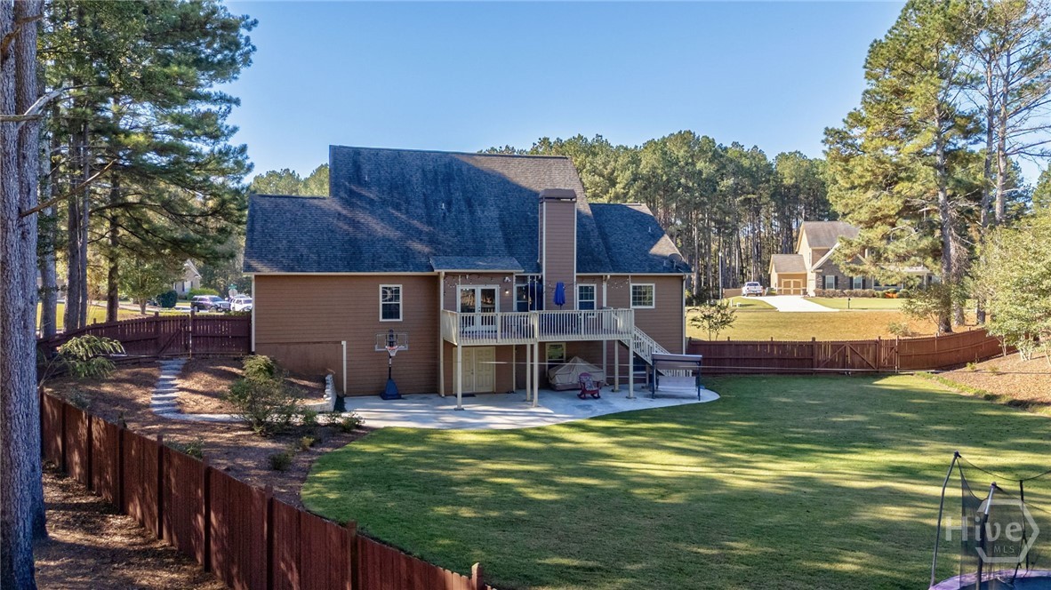 1537 Lakeland Drive