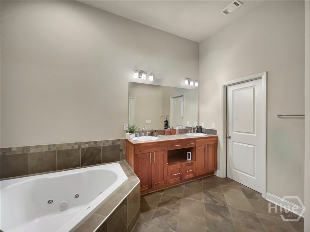 118 Ruth Drive 130