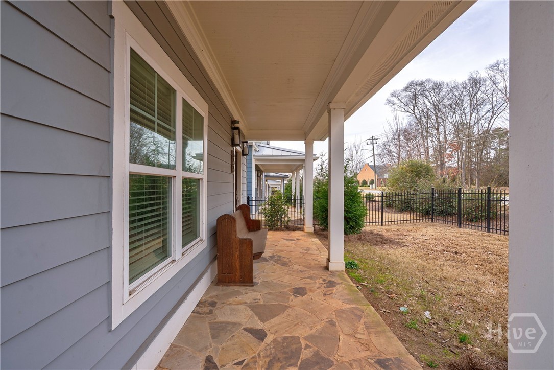 655 Oglethorpe Avenue