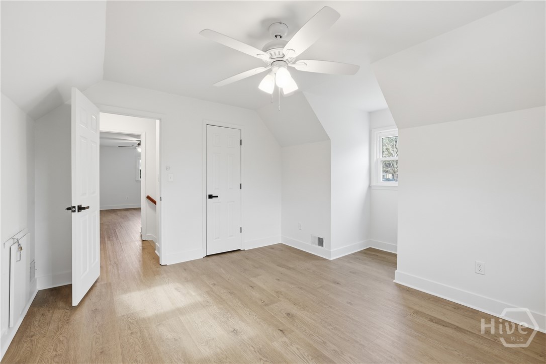 1060 Old Farm Road