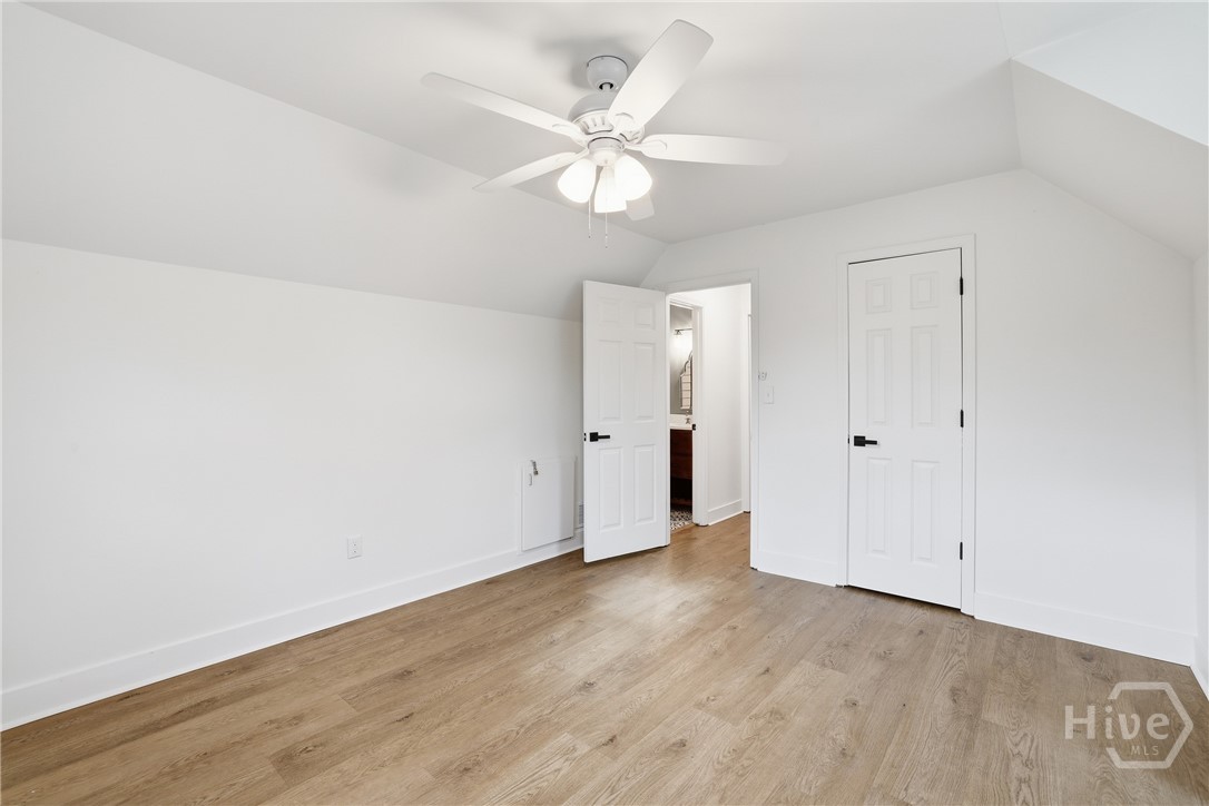 1060 Old Farm Road