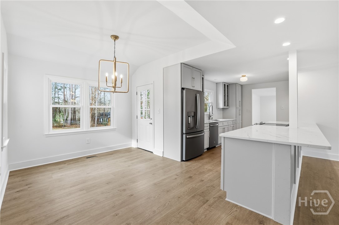 1060 Old Farm Road
