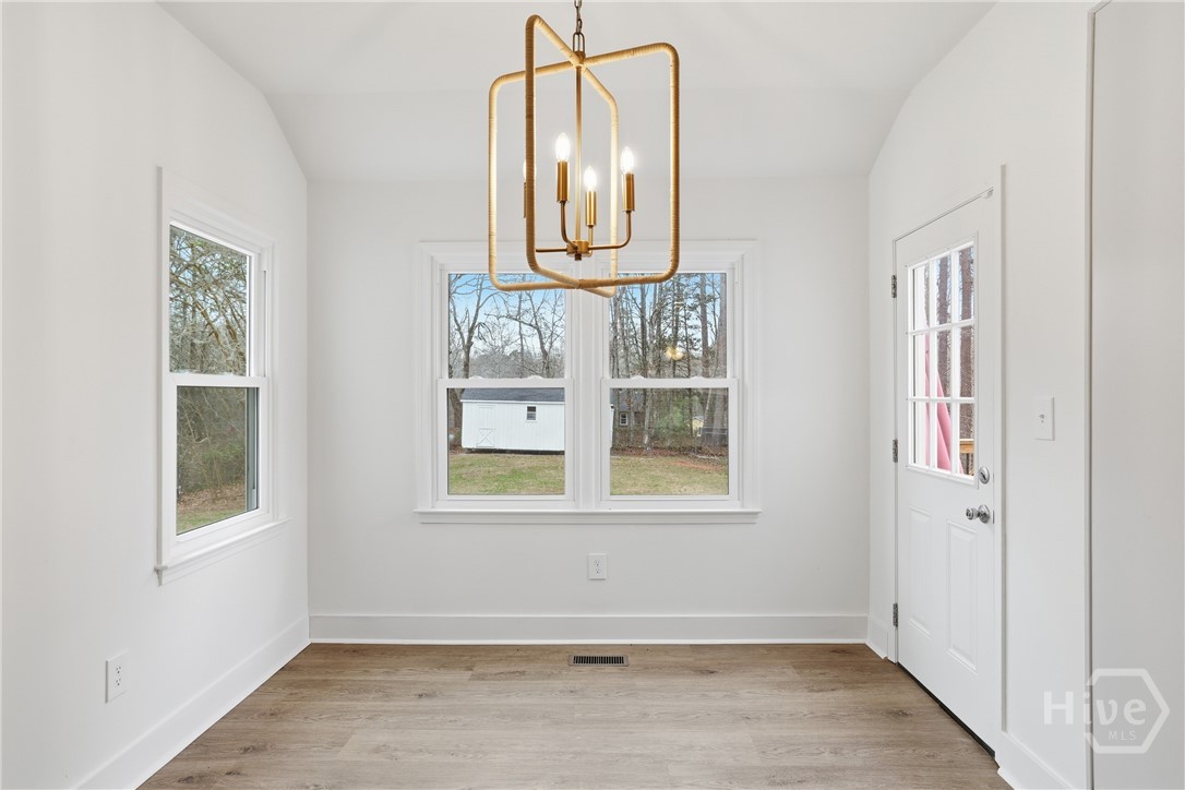 1060 Old Farm Road