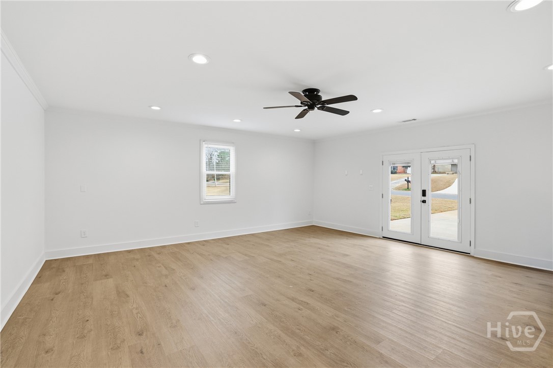 1060 Old Farm Road