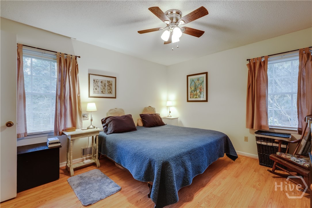 140 Crossbow Place