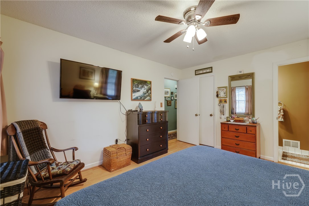 140 Crossbow Place